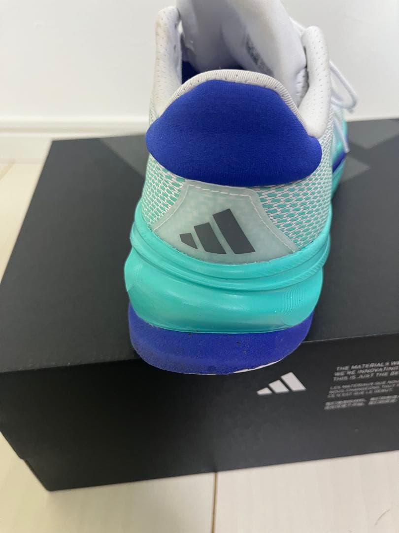 adidas スーパーノヴァ ライズ ランニングシューズ　26.5