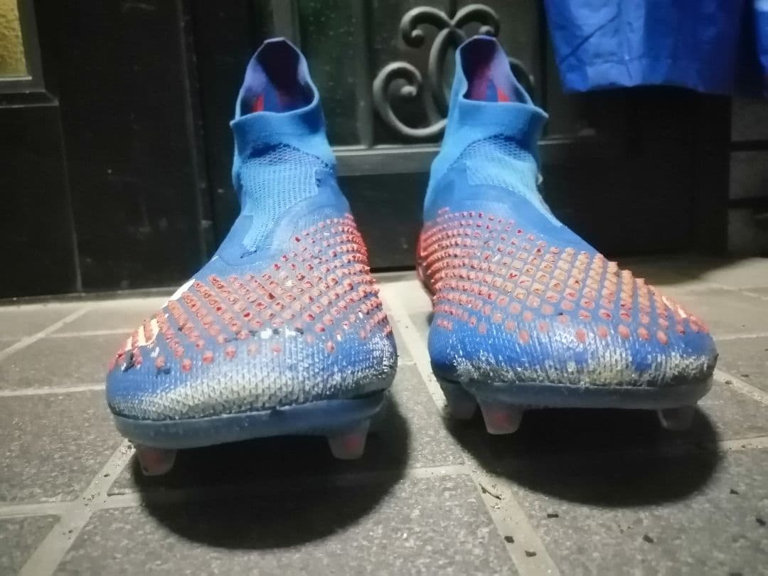 adidas プレデター20.1 FG 紐なし 25.5cm
