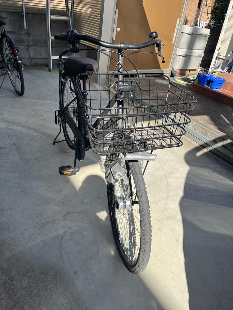 BOLDLINE シティサイクル グレー 前面バスケット付き26インチ自転車