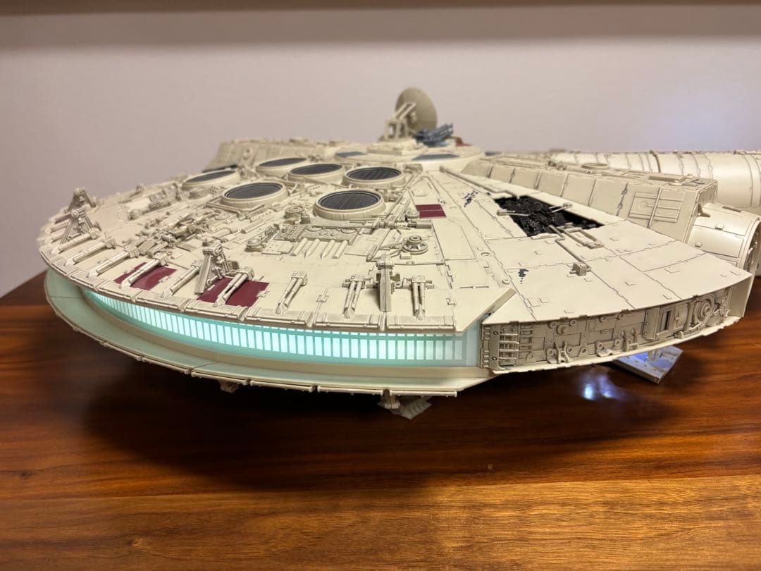 deagostiniスター・ウォーズ ミレニアム・ファルコン ，組み立て完成品