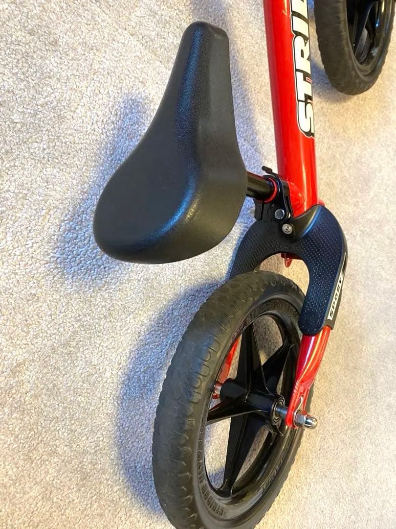 [美品、室内保管] STRIDER スポーツモデル　バランスバイク レッド