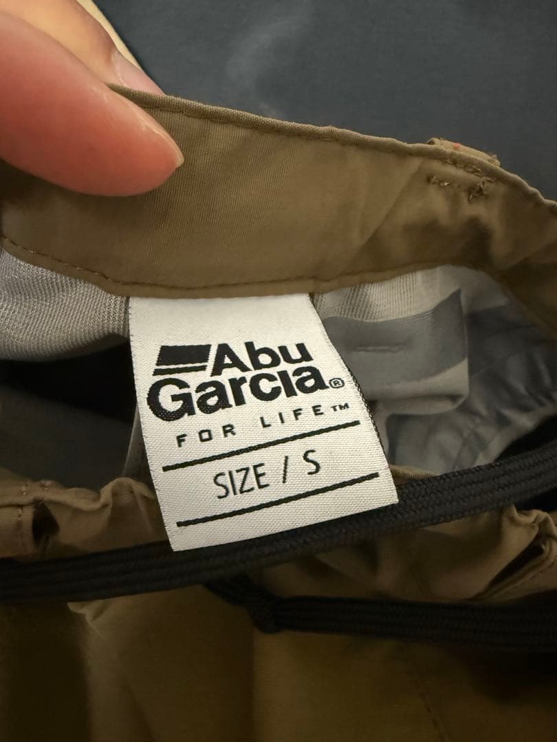 アブガルシア Abu Garcia レインウェア 上下セット S 黒・ベージュ