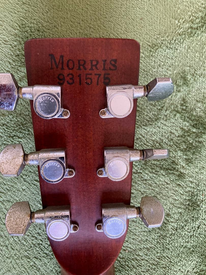Morris W-30 アコースティックギター1970年代ビンテージ。素敵です♪
