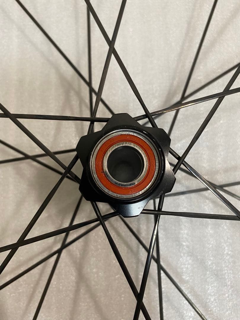 Bontrager Aeolus Pro 37 TLR DISC前後ホイール
