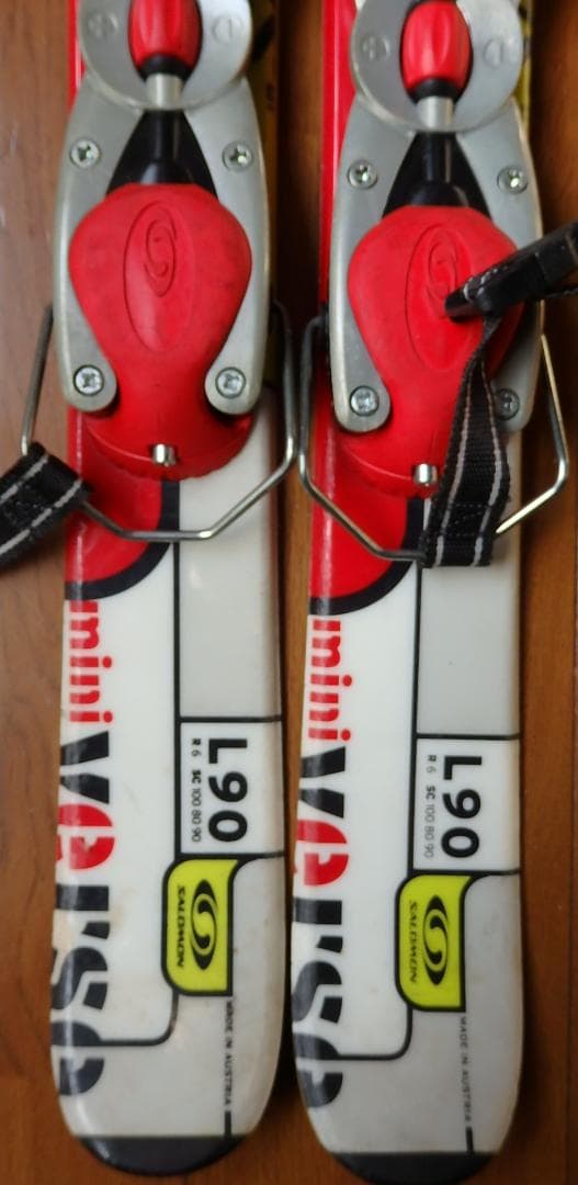 SALOMON,GENFACTORY　板90ｃｍ、ブーツ約25.0～25.5ｃｍ