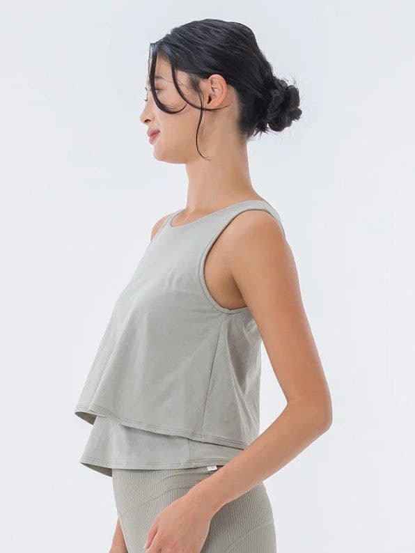 【新品】SUKALA カップ付きフレアタンクトップ ライトカーキ S