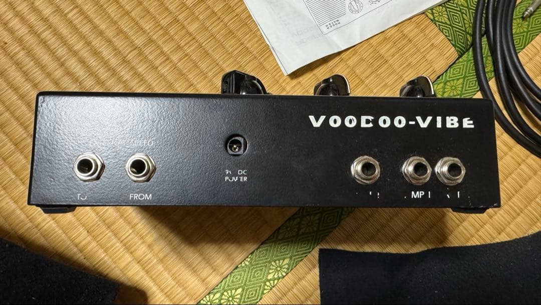 ギター VOODOO VIBE ROGER MAYER