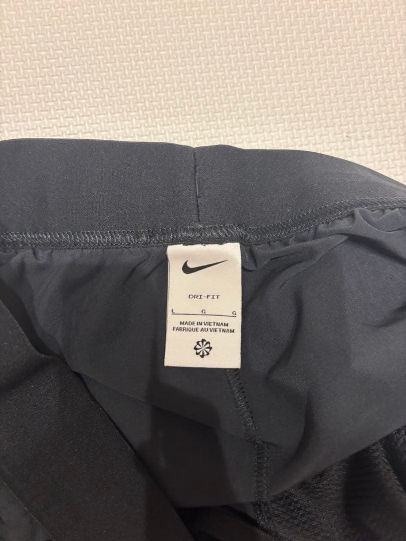 ナイキコート アドバンテージ Dri-FIT 15cm テニスショートパンツ