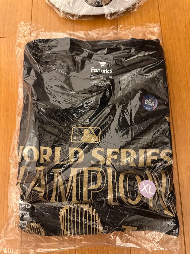ドジャース WS優勝記念 シャンパンファイト パレード キャップ＆Tシャツ4点