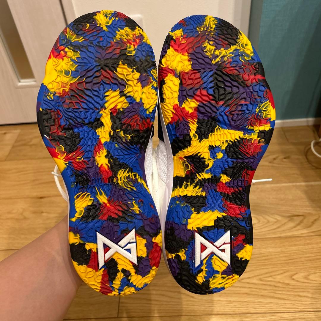 Nike バスケットボールシューズ ポール・ジョージモデル