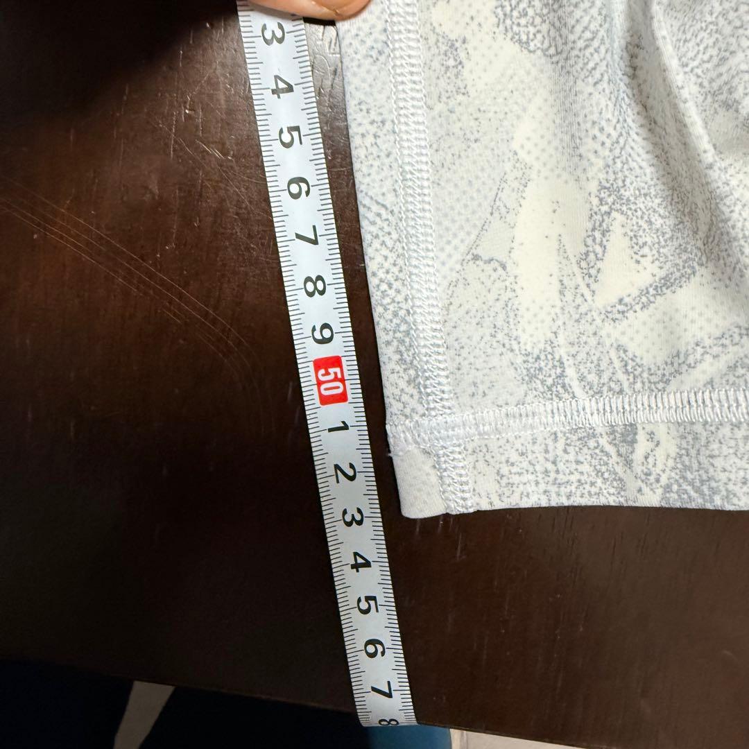 # Lululemon ルルレモン　ヨガウェアセット クロスストラップ　上下