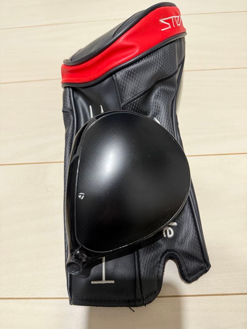TaylorMade Stealth ドライバーヘッド　カバー付き