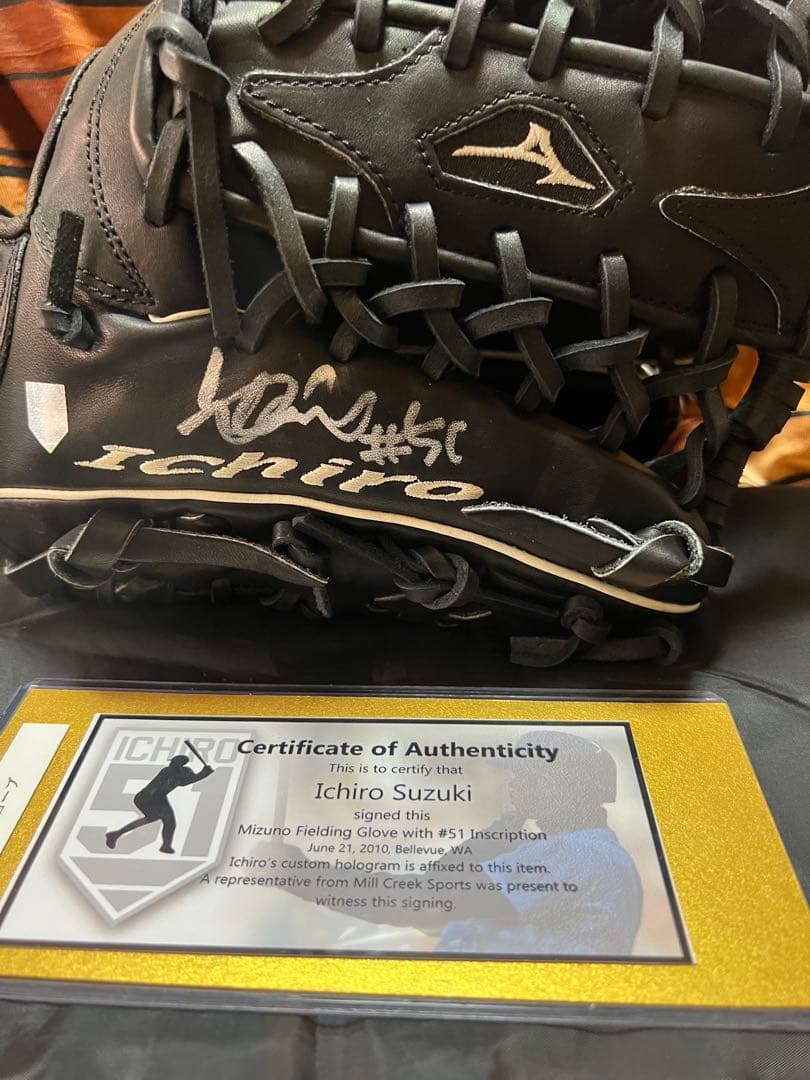 イチロー直筆サイングローブ　限定品　MIZUNO社製　イチローグローブ　グローブ