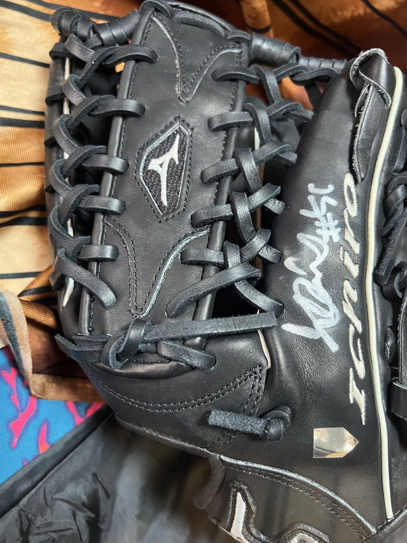 イチロー直筆サイングローブ　限定品　MIZUNO社製　イチローグローブ　グローブ