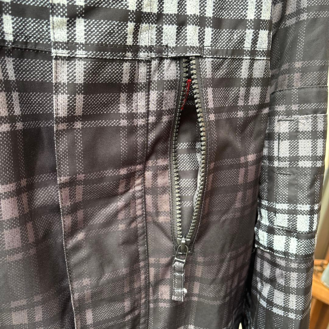BURTON スノボウェア男性用Mサイズ