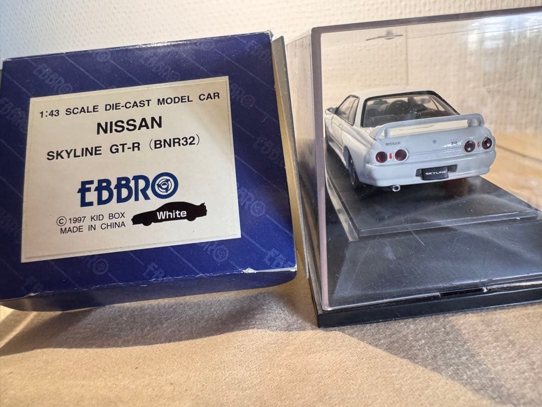 SKYLINE GT-R (BNR32) ミニカー1/43