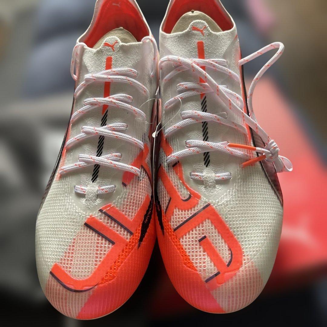 新品タグ付きPuma ウルトラ5アルティメットH G /AG ￼サッカースパイク