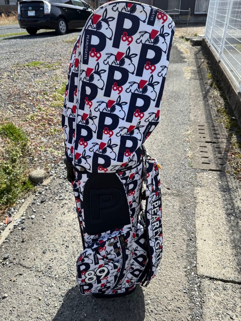 PEARLY GATES（パーリーゲイツ）SNOOPYコラボキャディバッグ