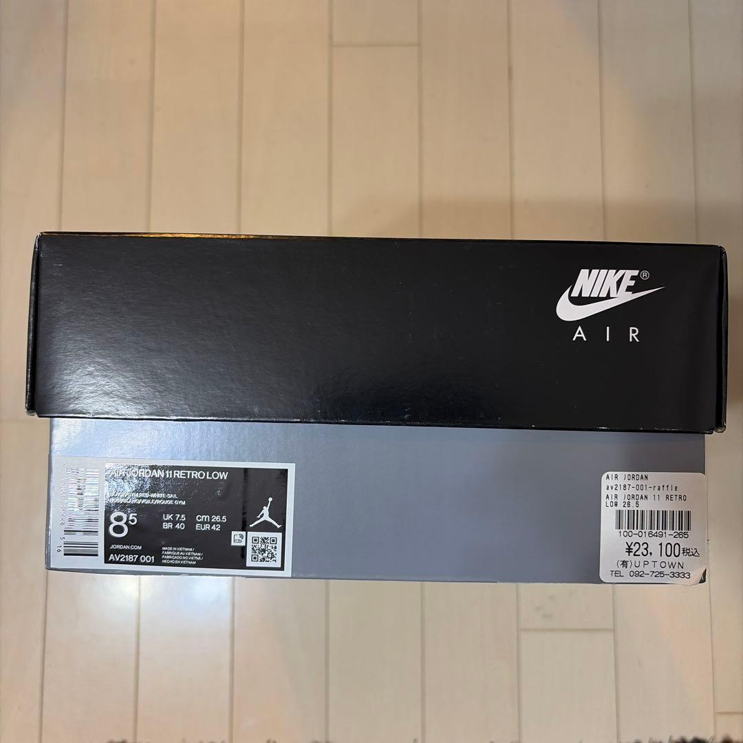 シューズ(男性用) NIKE AIR JORDAN11 LOW 72-10