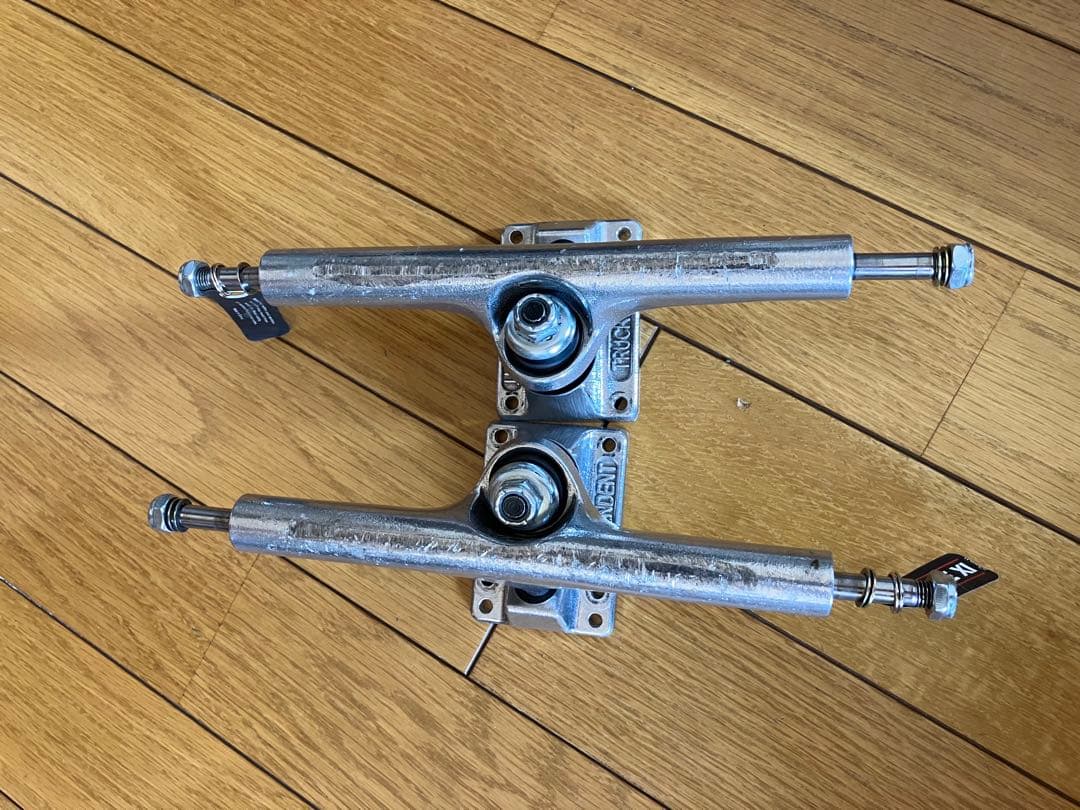 INDEPENDENT TRUCK インディペンデント トラック 215 HI