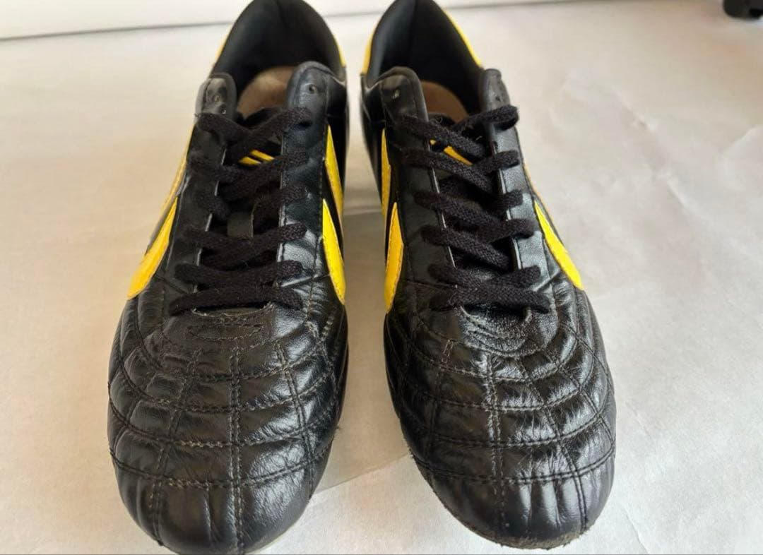 ヤスダ　サッカースパイク　27cm