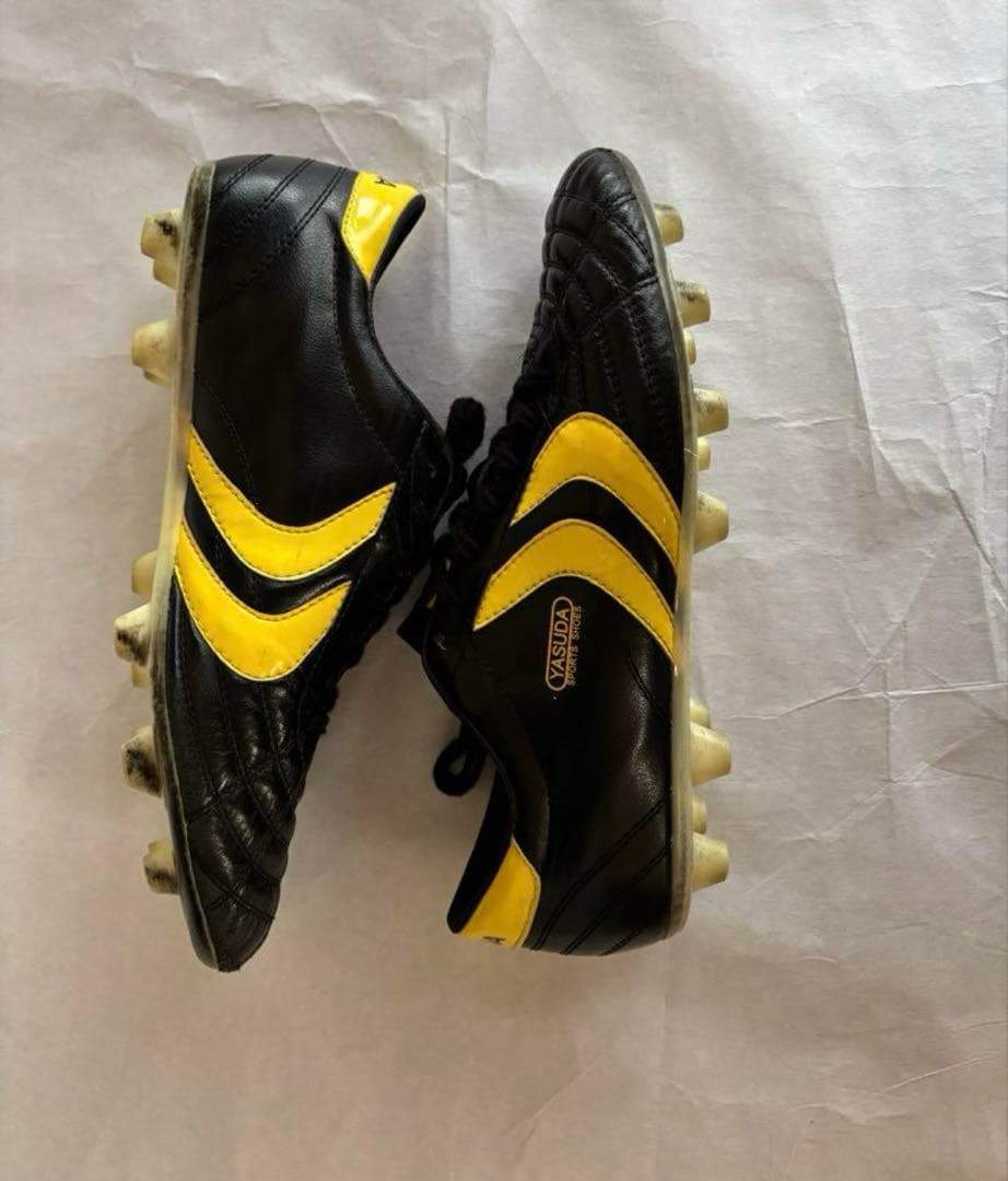 ヤスダ　サッカースパイク　27cm
