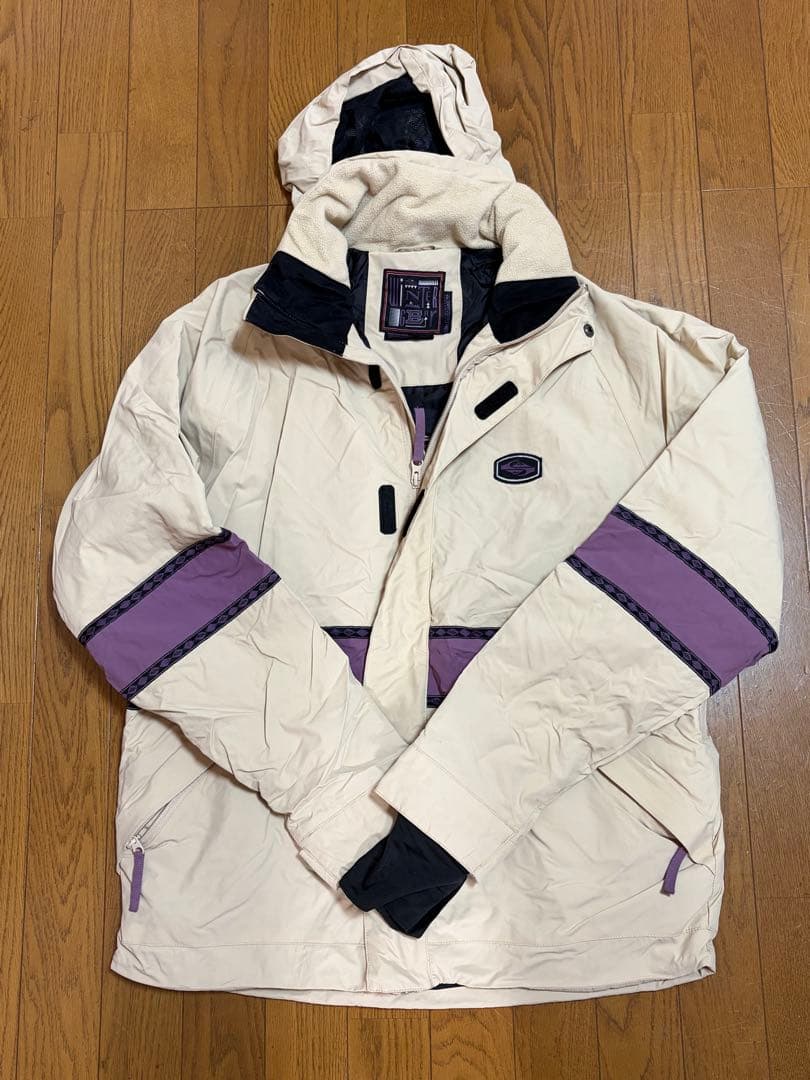 スノーボードウェア（QUIK SILVER）