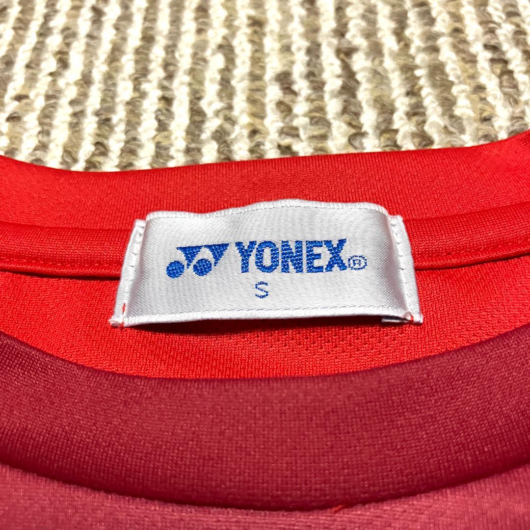 【フォロー割】 美品 YONEX 桃田賢斗モデル ゲームシャツ Sサイズ 背面