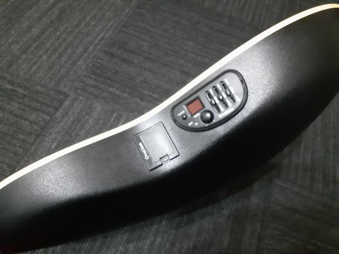 早い者勝ち Ovation Celebrity CC28ブビンカ 美品 ケース付