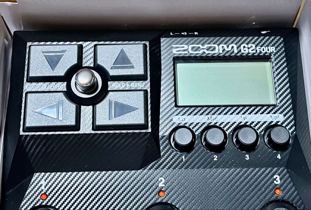 zoom G2 FOUR 開箱のみ未使用品