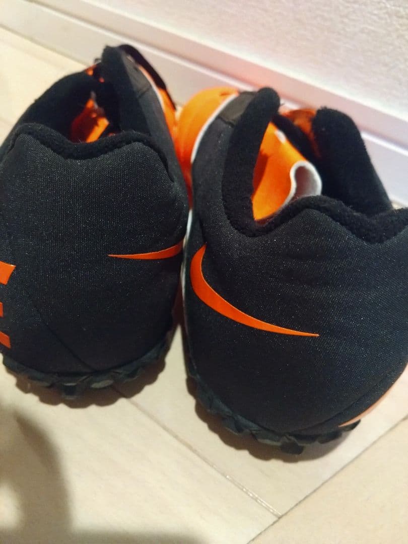 NIKE（ナイキ） FC247 ボンバ プロ Ⅱトレーニングシューズ