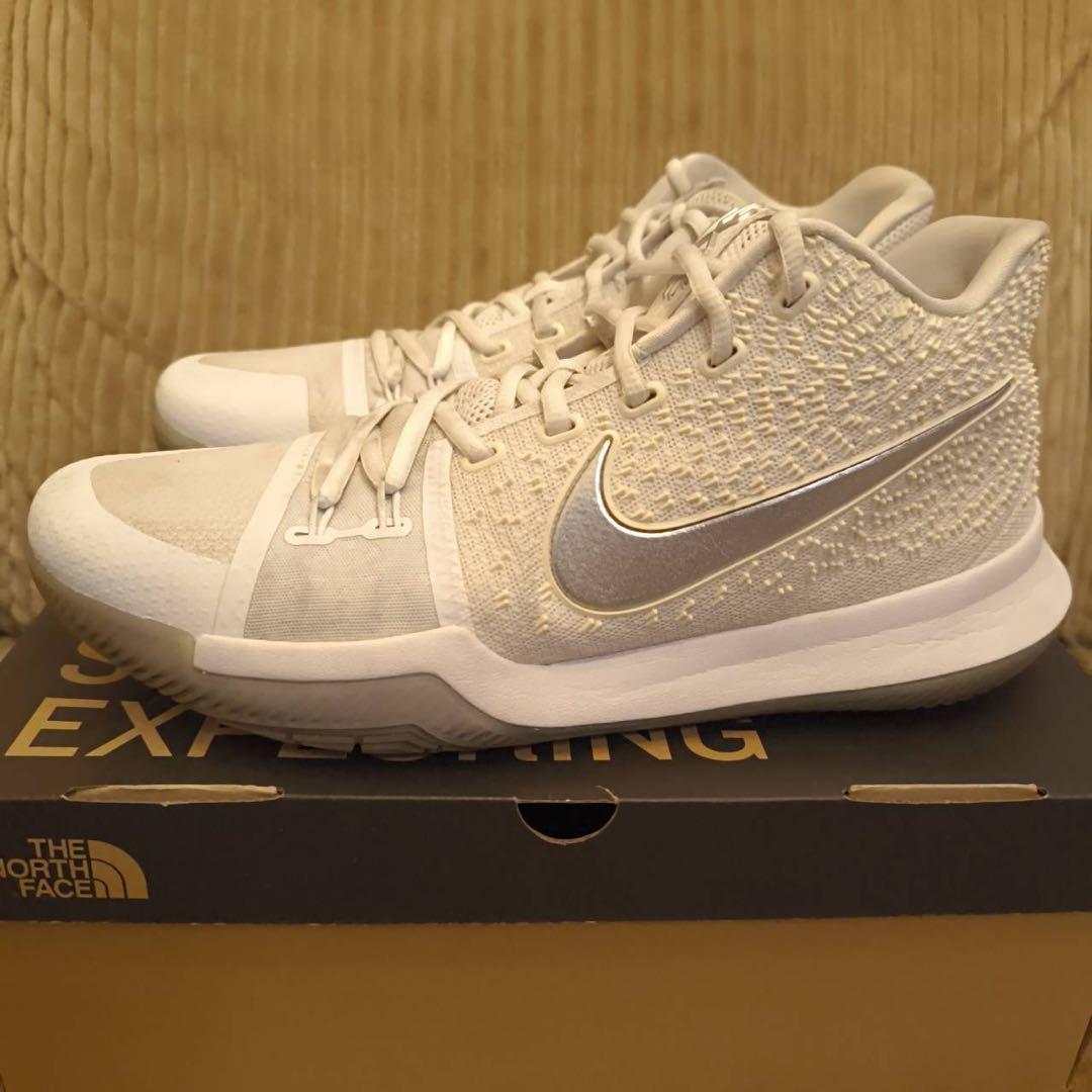 NIKE KYRIE 3 カイリー 3 ホワイト ナイキ kobe コービー