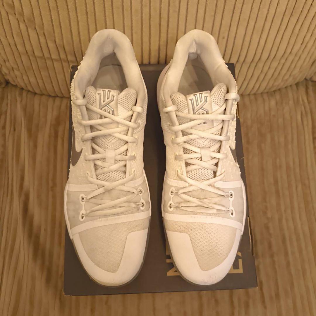 NIKE KYRIE 3 カイリー 3 ホワイト ナイキ kobe コービー