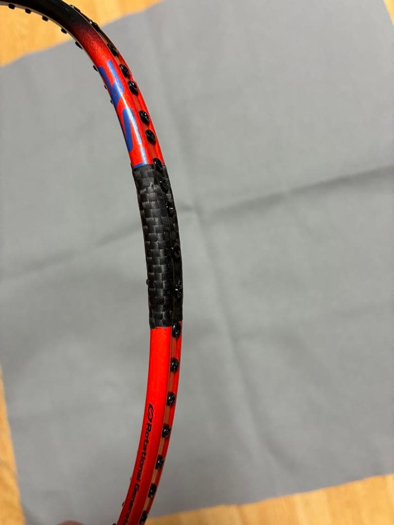ASTROX 77 PRO バドミントンラケット