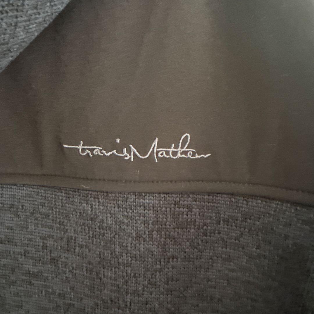 travisMathew フード付き　パーカー　ネイビー
