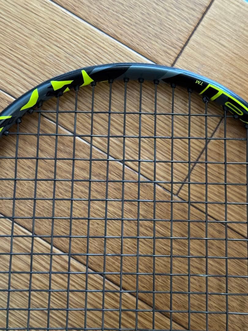 Babolat ピュアアエロ98 2023年モデル グリップ2
