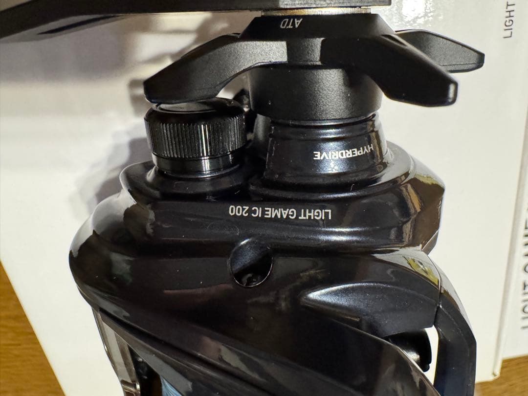 リール Daiwa LIGHT GAME IC 200
