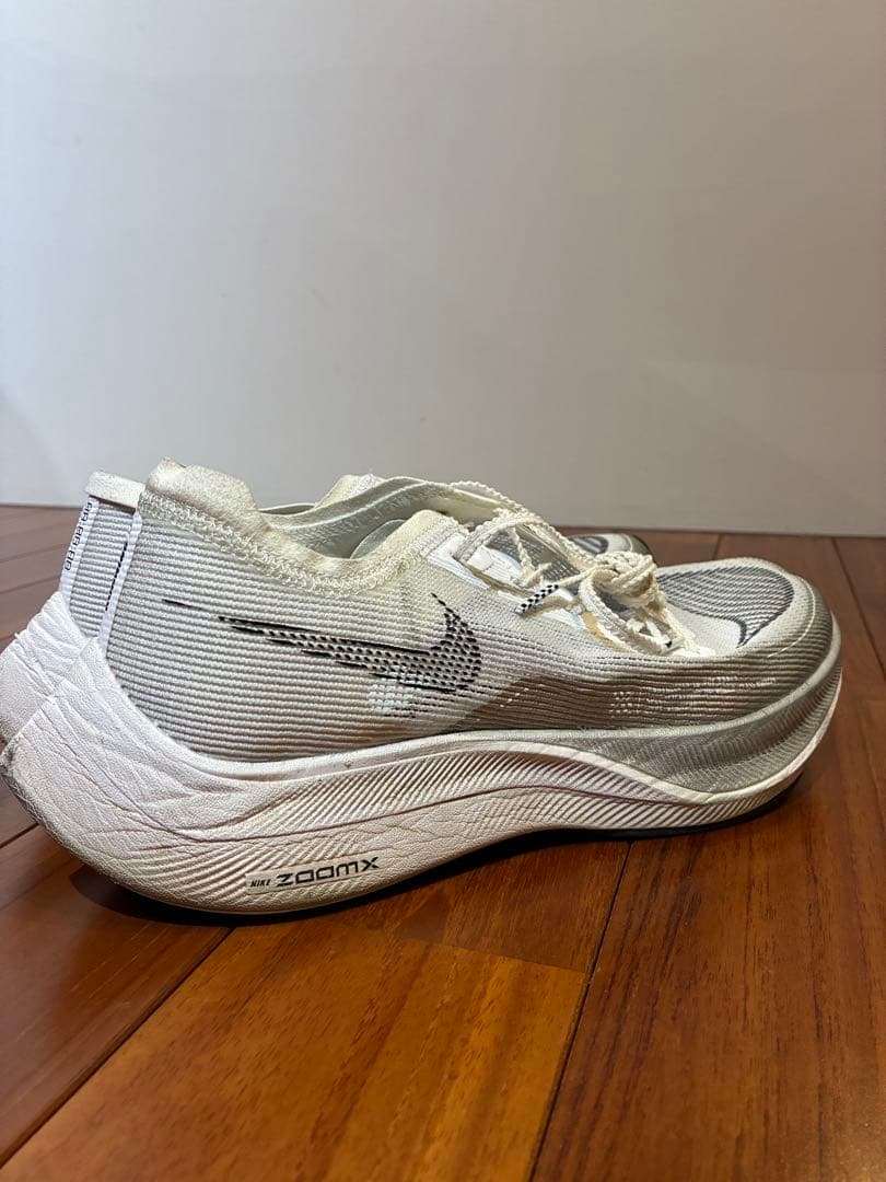 (走行距離少)Nike ZoomX Vaporfly NEXT% 2