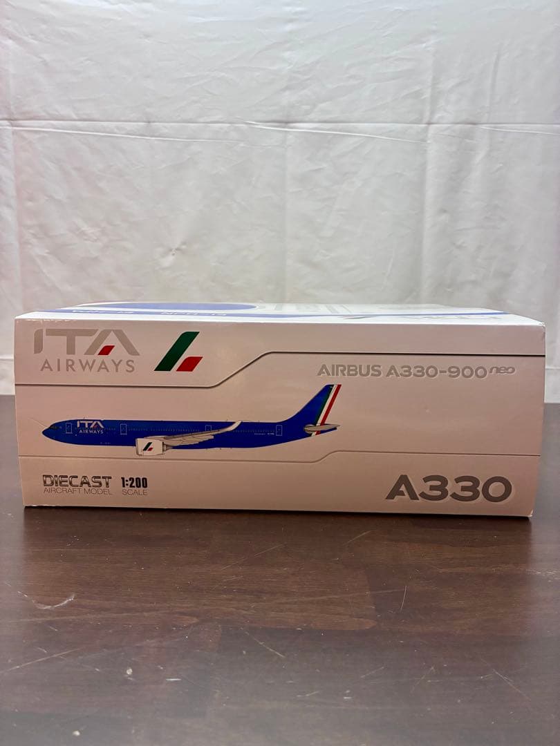 ITAイタリア航空 A330-900neo EI-HJN 1/200スケール