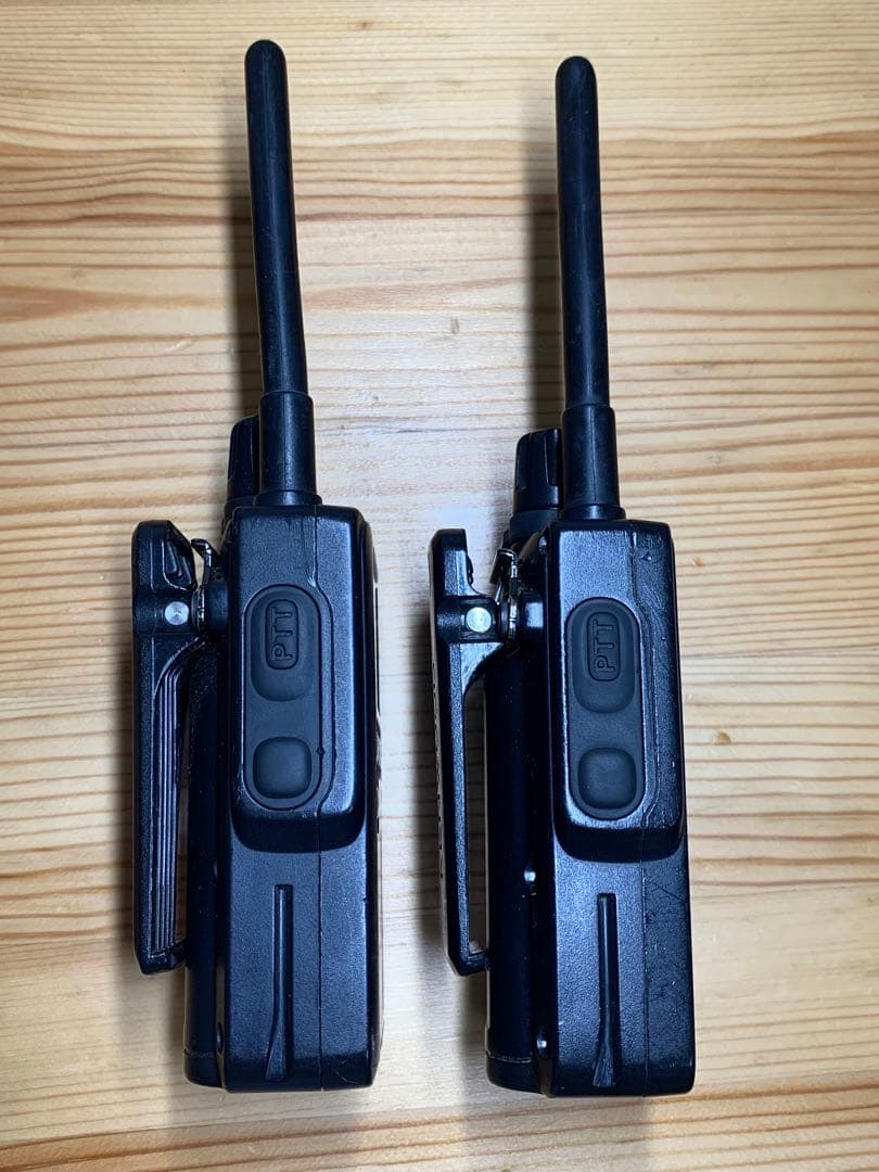 UBZ-M31 KENWOODトランシーバー　4台セット タイピンマイク付き