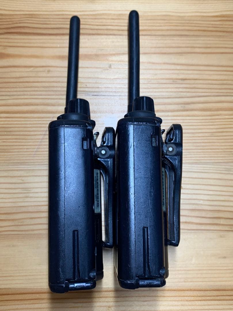 UBZ-M31 KENWOODトランシーバー　4台セット タイピンマイク付き