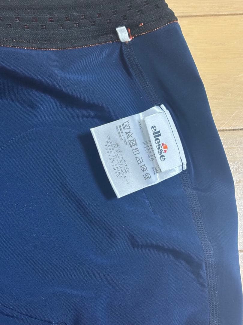 エレッセ　テニスウェア　セットアップ