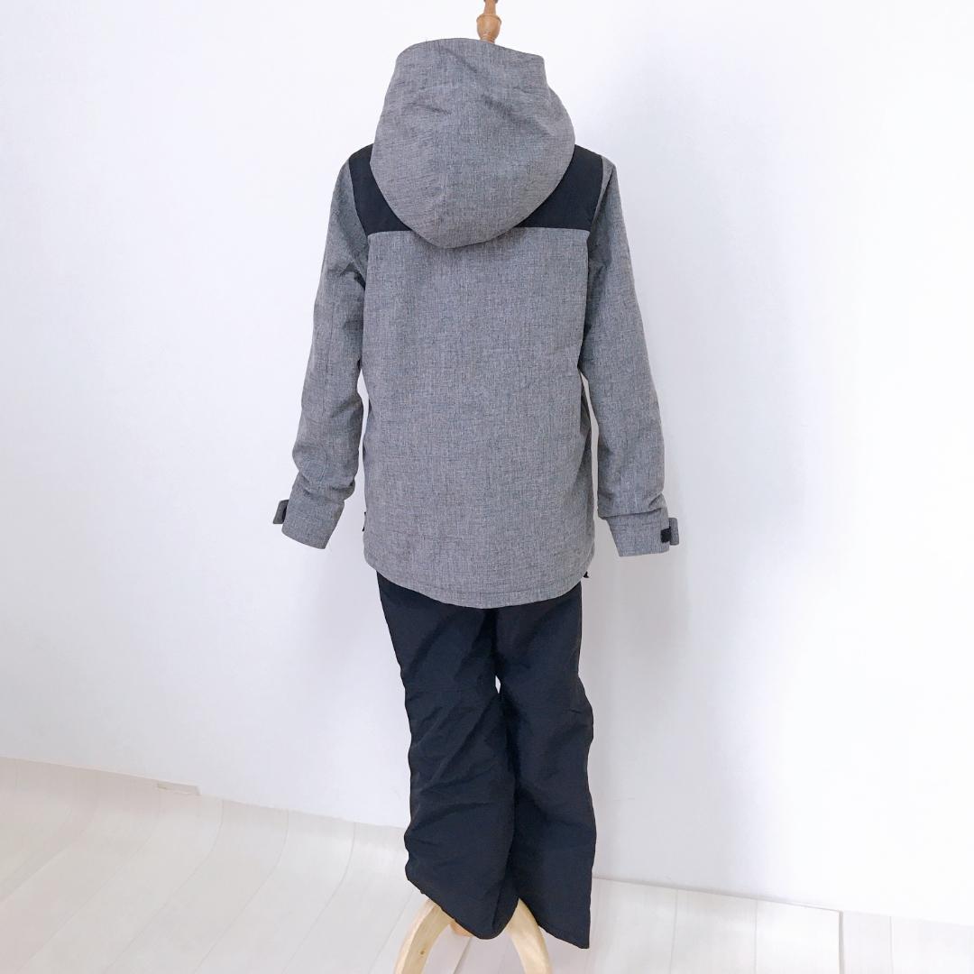 【美品】バートン　スノーボードウェア　ボーイズ　上下セット　グレー　子供用Ｌ
