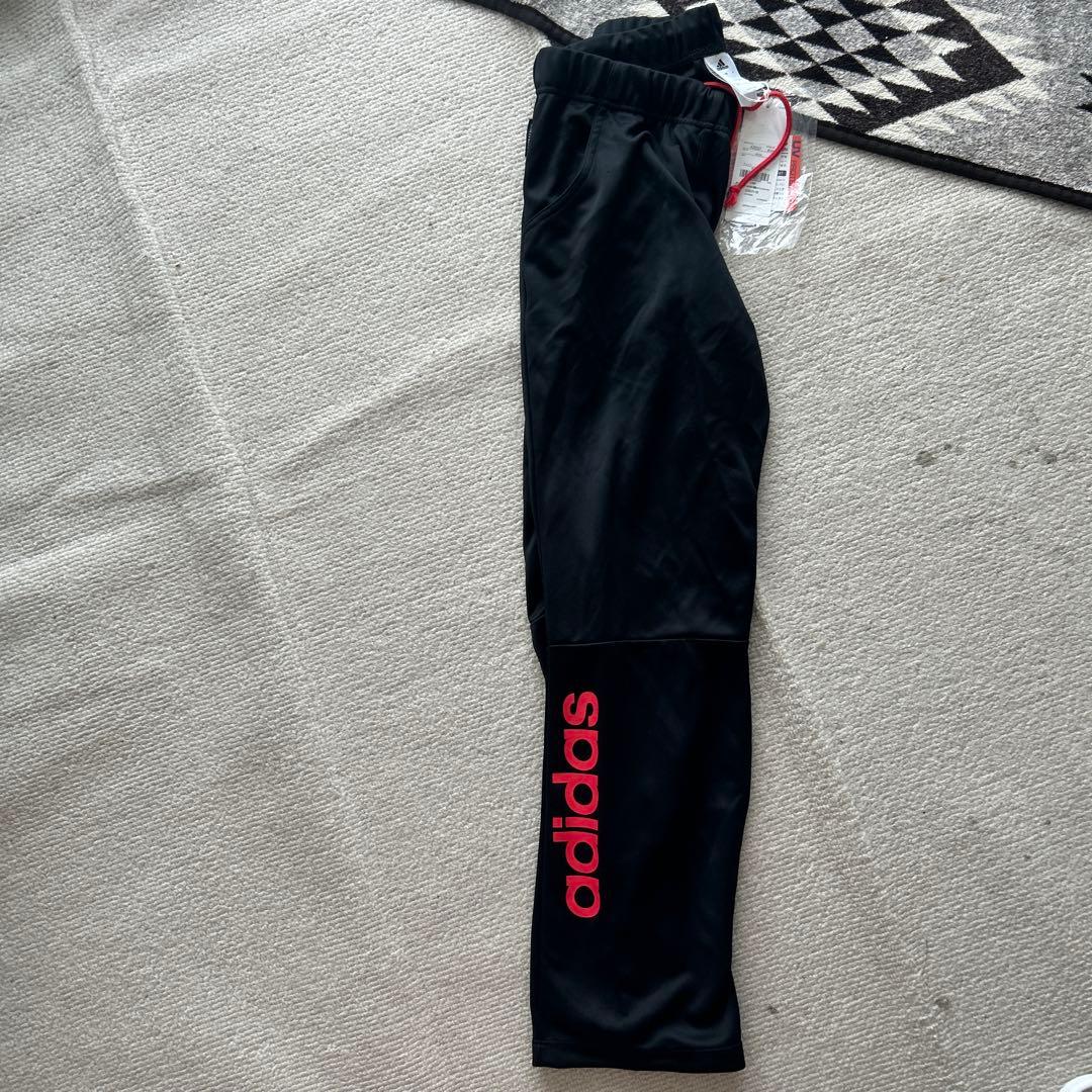 新品未使用 adidas ブラック ジャージ上下セット Mサイズ