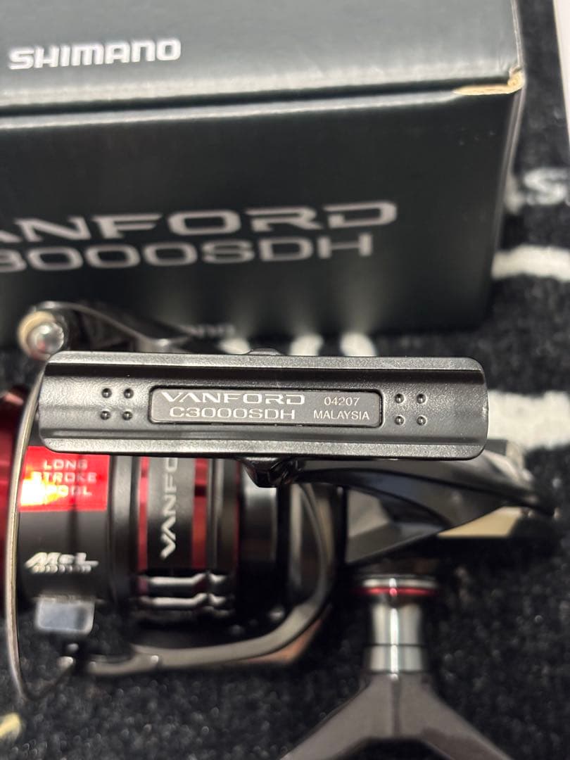 シマノ 20ヴァンフォード C3000SDH 予備スプール、シングルハンドル付