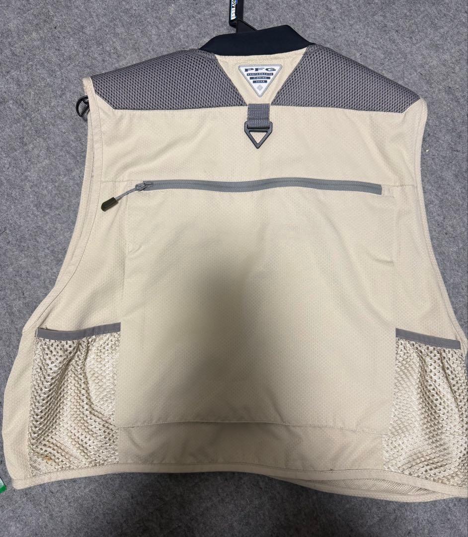 コロンビア(Columbia)PFG ヘンリーズフォークVベストS