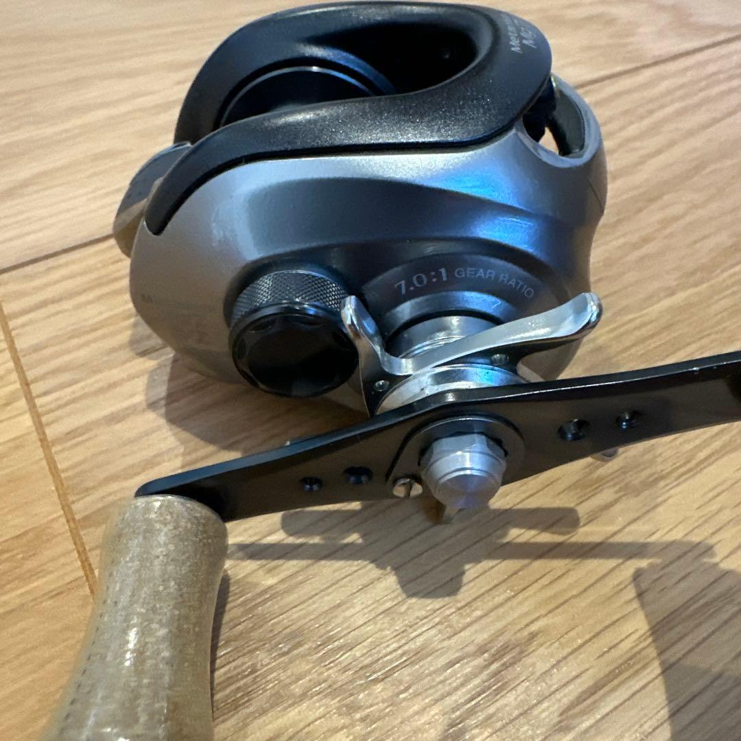 SHIMANO nium Mg7 V2 ベイトリール カバー付き