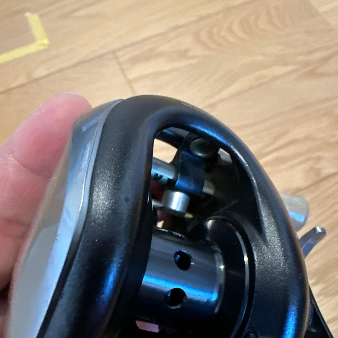 SHIMANO nium Mg7 V2 ベイトリール カバー付き