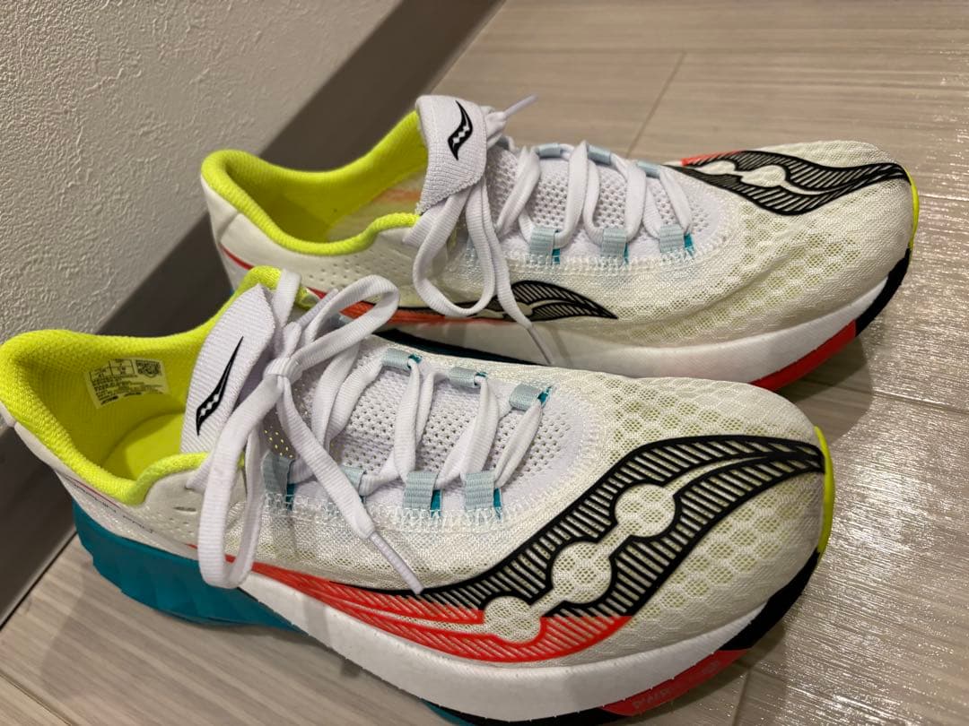 Saucony ランニングシューズ エンドルフィンプロ4 26cm