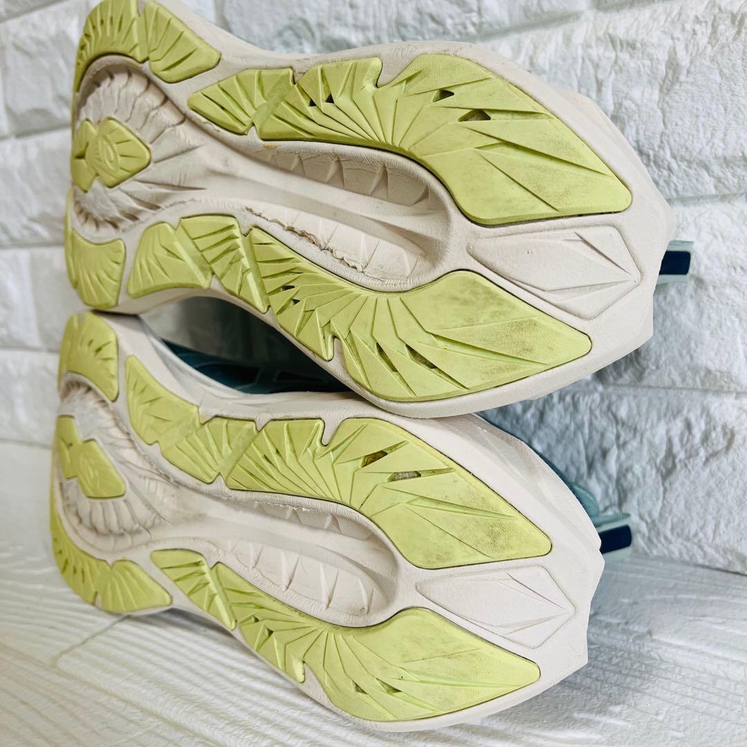 【美品】ASICS NOVABLAST4 27cm ランニングシューズ